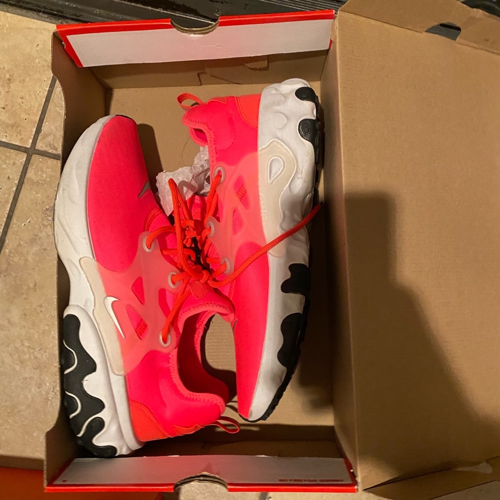 Mens Nike shoes 11.5